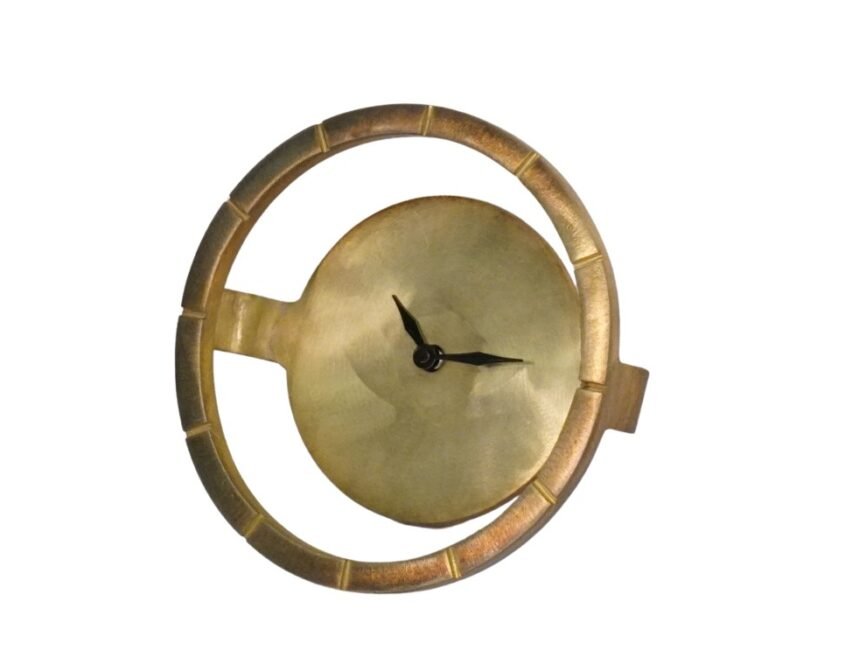 Iron thick ring design round clock